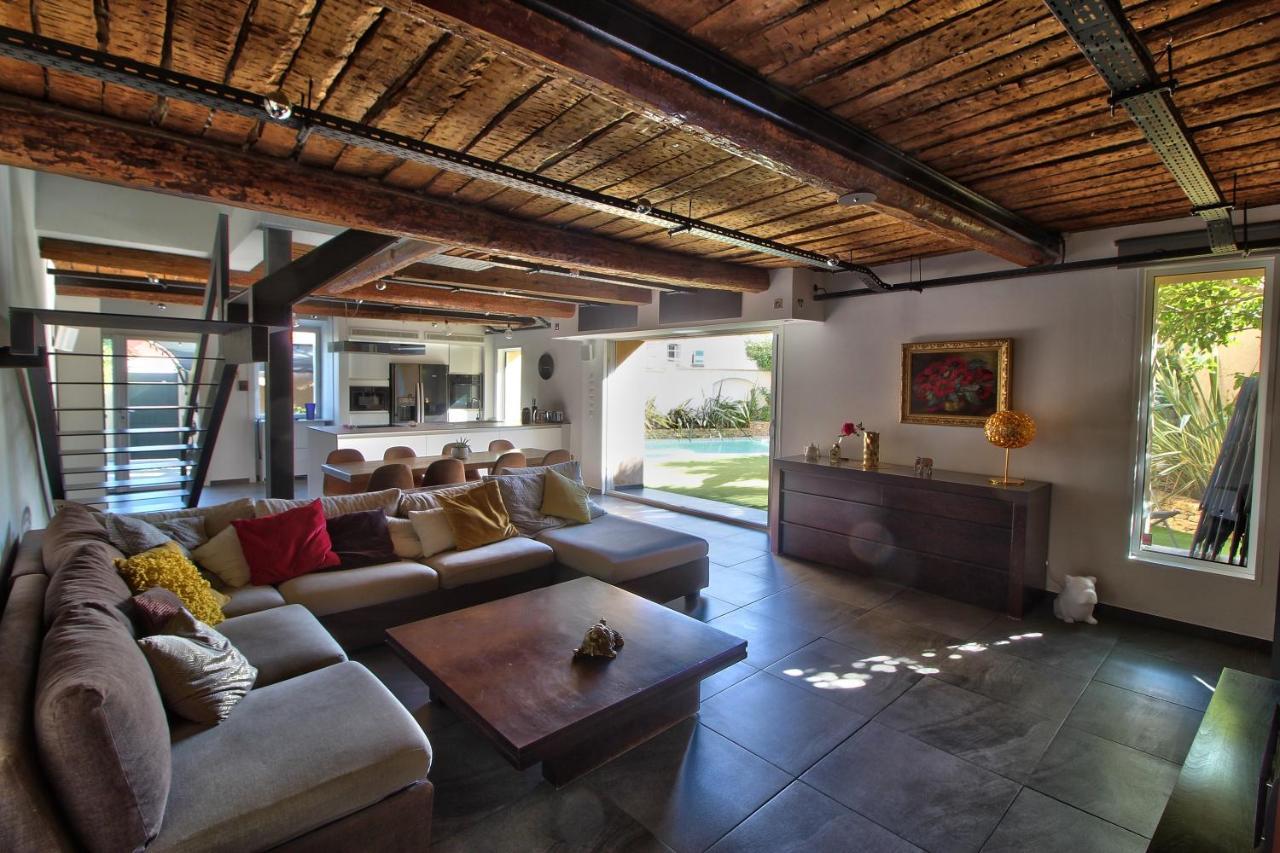 Maison Avec Piscine Et Jardin- 4 Chambres 8 Pers Cuers Dış mekan fotoğraf